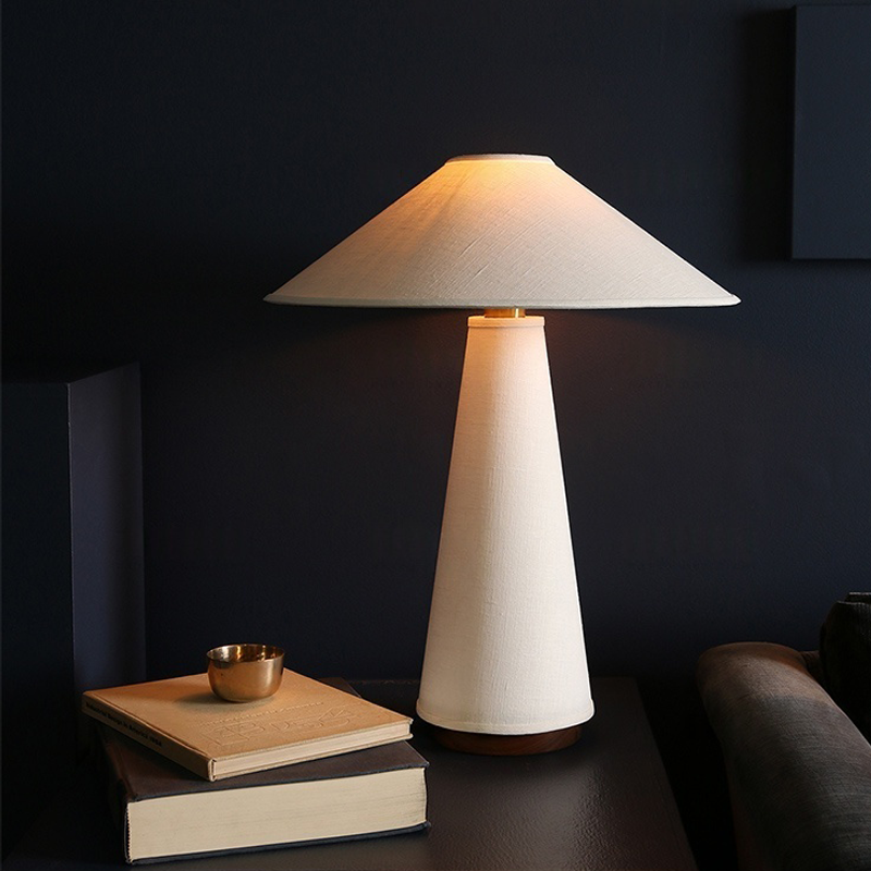 Magellan Table Lamp