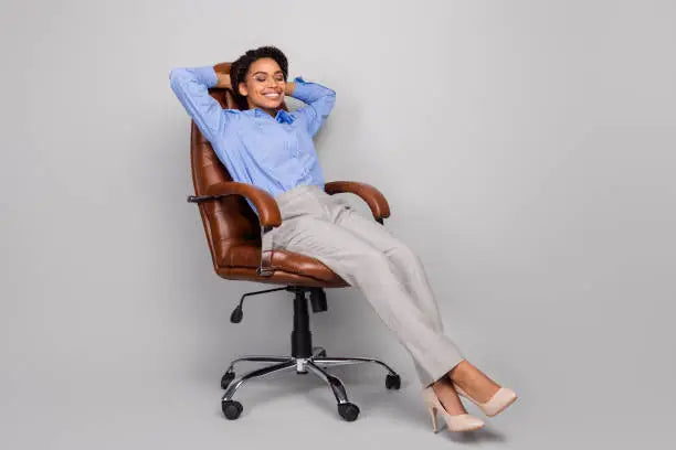 Chiropractor-recommended ergonomic office chair - POVIMO leather executive chair with lumbar support for spine health and posture correction